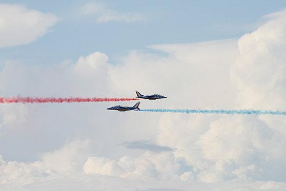Combien De G Pilote De Chasse L'Hommage de la Patrouille de France à Astérix - Paperblog