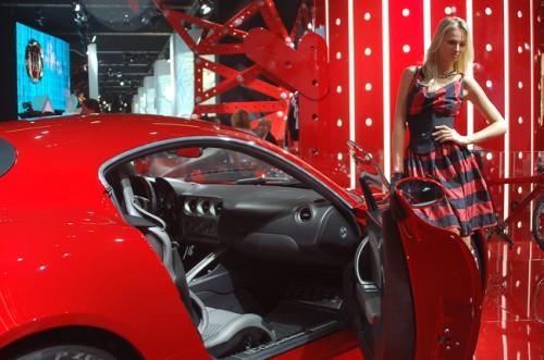 Les Alfa Girls de Francfort ! -1 alfa-romeo-al-salone-di-francoforte-2009_19.jpg