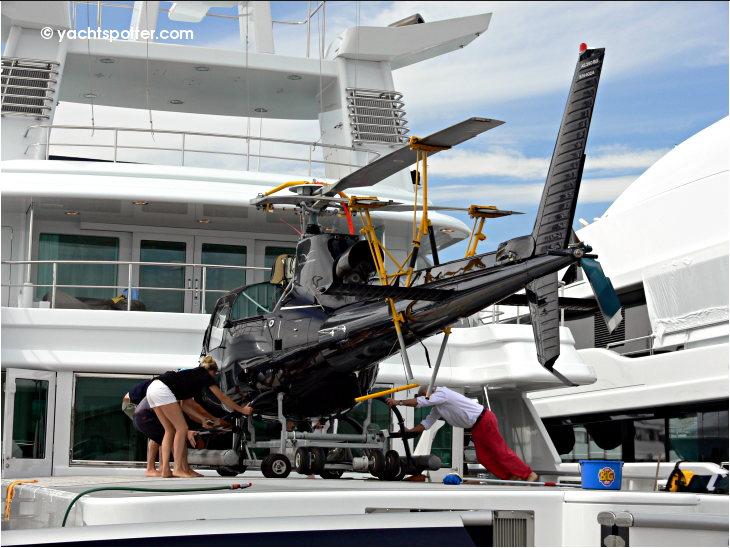 t6-yacht-helicopter
