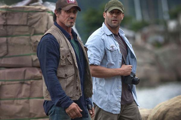AVANT PREMIERE : THE EXPENDABLES de Sylvester STALLONE, avec Jason STATHAM, Jet LI, Mickey ROURKE, Arnold SCHWARZENEGGER... Image hébergée par Casimages.com : votre hébergeur d images simple et gratuit