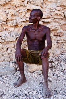 Neg pran pwoi ! Neg pran pwoi !