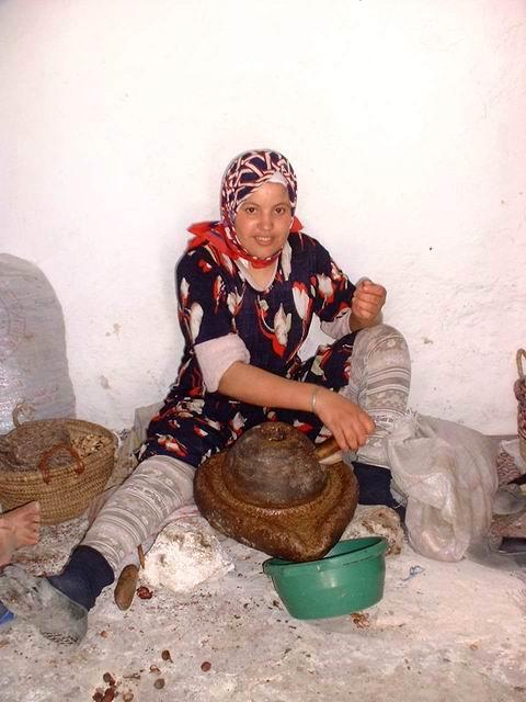 Huile d'argan 100% Bio aux multiples usages et Blog Rima Huile d'argan 100% Bio aux multiples usages et Blog Rima