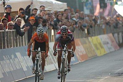 Giro di Lombardia 2009 = Et de quatre pour Gilbert + photos