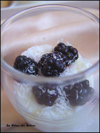 Tryptique de verrines fraiches au citron et petite ghribiya marocaine à la noix de coco Triptyque_de_verrines__4_