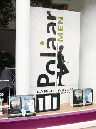 Création graphique des affiches vitrines Marionnaud, juin 2009 Création graphique des affiches vitrines Marionnaud