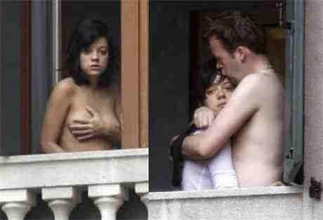 Les photos de Lily Allen nue à son balcon