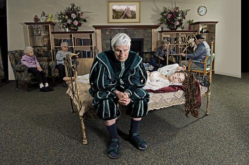 Dina Goldstein - Fallen Princesses Dina Goldstein - Fallen Princesses