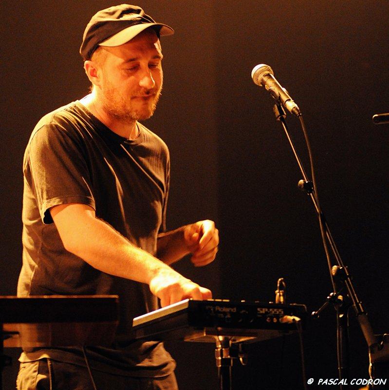Compte-rendu du concert de Sebastien Schuller, le 22/10 à l'Espace Tatry (Bordeaux) Compte-rendu du concert de Sebastien Schuller, le 22/10 à l'Espace Tatry (Bordeaux)