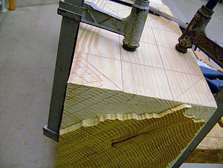 Du bois brut jusqu'au polyèdre cubique à pointes… Du bois brut jusqu'au polyèdre cubique à pointes…