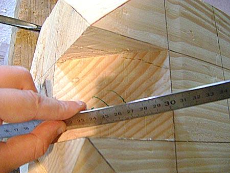 Du bois brut jusqu'au polyèdre cubique à pointes… Du bois brut jusqu'au polyèdre cubique à pointes…