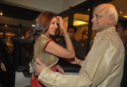 Shilpa Shetty s'est fiancée hier.