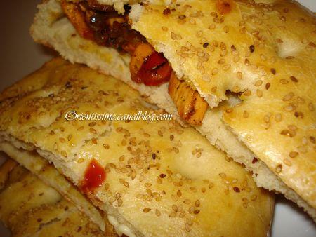 Turkish Pide façon sandwich au poulet mieux k le snack! 2Recettes pr se régaler: poulet/poivrons et poulet/menthe/huile d'argan sandwich2