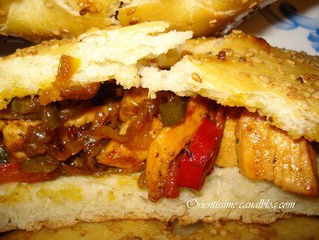 Turkish Pide façon sandwich au poulet mieux k le snack! 2Recettes pr se régaler: poulet/poivrons et poulet/menthe/huile d'argan sandwich1