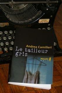 Le tailleur gris */Andrea Camilleri (2009)