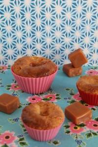 petits_gateaux_fondants_aux-poires_coeur_caramel-2 petits_gateaux_fondants_aux-poires_coeur_caramel-2