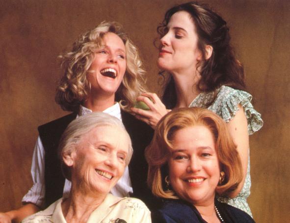 Mary Stuart Masterson, Jessica Tandy, Mary-Louise Parker, Kathy Bates dans Beignets de tomates vertes