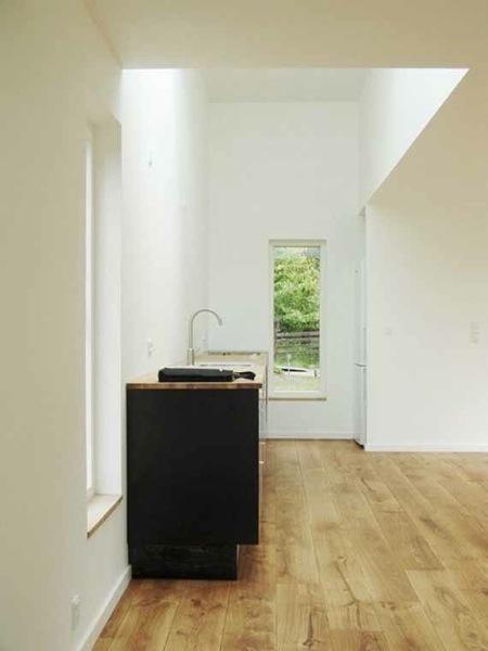 441-Minimalist-interior-of-Skybox-House-Design-by-Primus-Architects