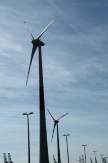 Héoliennes, Centrales et Réverbères /  Héoliennes, Nuclear Power and Street lights