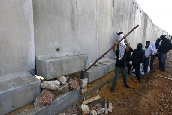 mur_honte_breche mur_honte_breche