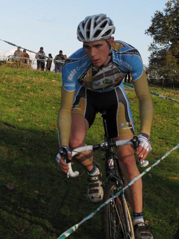 Cyclo cross - Pierrick Valomet domine ses aînés à Champagné