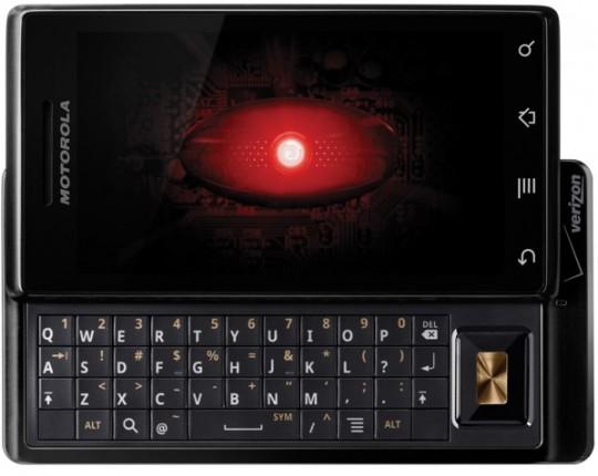 100 000 DROID dans la nature ? verizon-motorola-droid-press_1-540x430