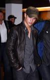 Rob, Kris et Taylor arrivant à Paris hier Photobucket