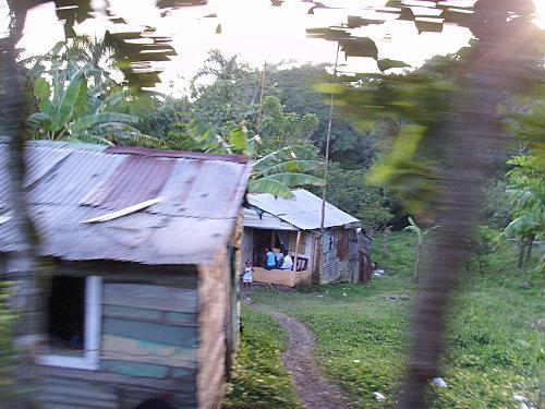 Scènes de vie dans la campagne dominicaine