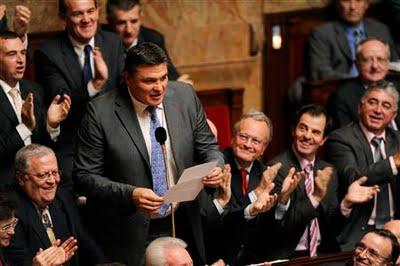Maintien des privilèges fiscaux : Le député David Douillet en pôle position ! Maintien des privilèges fiscaux : Le député David Douillet en pôle position !
