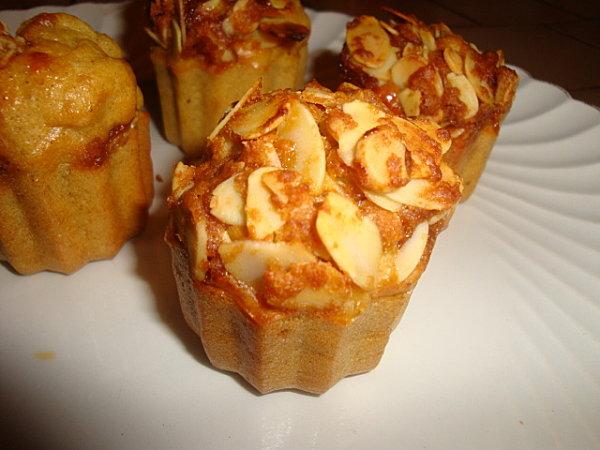MUFFINS AUX AMANDES CRAQUANTES:DIGNES D.UN GRAND PATISSIER MUFFINS AUX AMANDES CRAQUANTES:DIGNES D.UN GRAND PATISSIER
