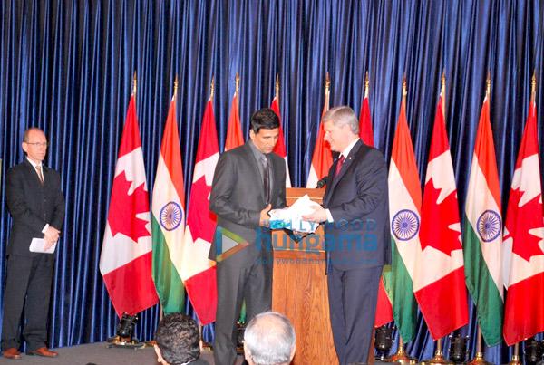 Akshay Kumar le porteur du flambeau indien au JO de 2010!