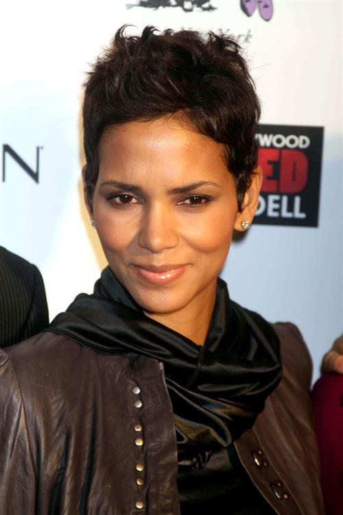 Halle Berry Hosts an Evening of Awarness NYC.
