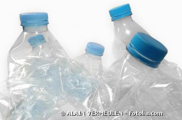 Biocoop dit non à l'eau en bouteille plastique