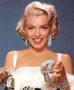 X bonnes raisons pour lesquelles les hommes offrent des bijoux aux femmes Image_marilyne
