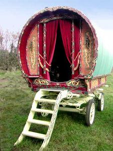 Des Journées Entières à l'Atelier.Coudre, Broder, réfléch... The_Sugar_Monster