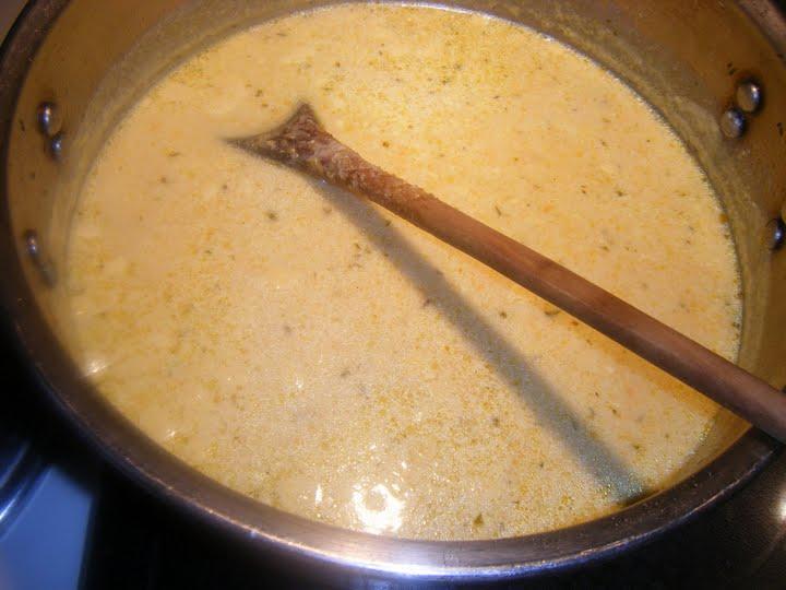 Veloute aux PDT, carottes nouvelles et creme fraiche Veloute aux PDT, carottes nouvelles et creme fraiche