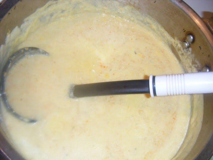 Veloute aux PDT, carottes nouvelles et creme fraiche Veloute aux PDT, carottes nouvelles et creme fraiche