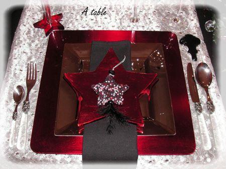 ~~Noël en rouge et noir...~~ no_l_rouge_noir_001_modifi__1