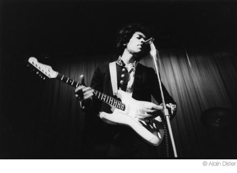 Jimi-Hendrix-Greys-1967-alain-dister