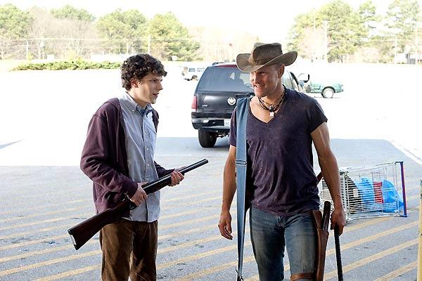 Woody Harrelson et Jesse Eisenberg. Sony Pictures Releasing France