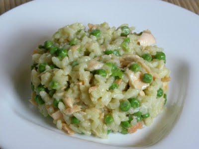 Risotto au saumon frais, truite fumée et petit pois