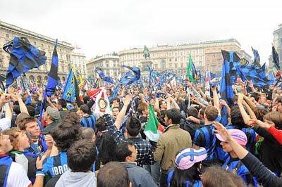 Photos... La fête des Interistes à Piazza Duomo - Milano