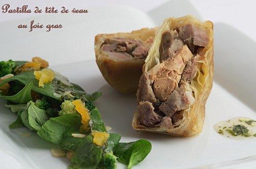 PASTILLA DE TÊTE DE VEAU-FOIE GRAS, SALADE CORIANDRE HUILE D'ARGAN