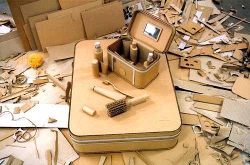 Sculptures en carton ondulé (autres qu'Eva Jospin) Monde-sylvie-reno-L-1