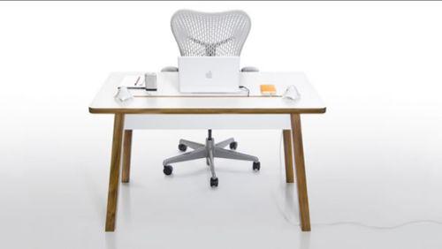 desktop, déc. 2009 BlueLounge un gamme de produits pour les geeks maniaque