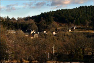 tarnac: l'autre pays du corrèze tarnac: l'autre pays du corrèze