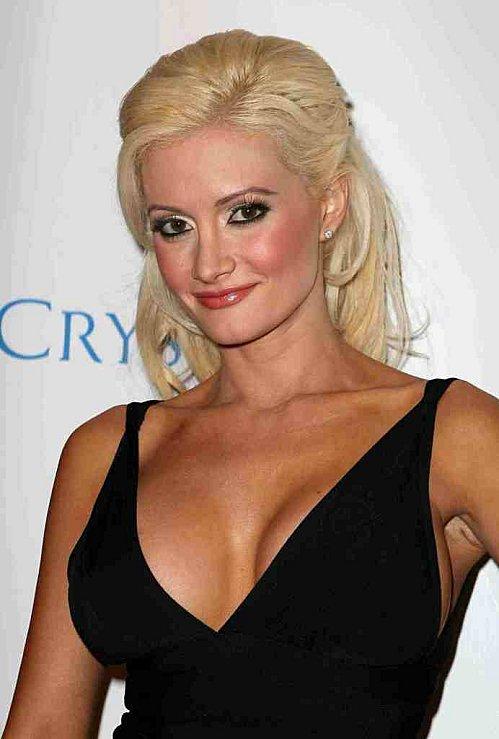 La belle poitrine d'Holly Madison