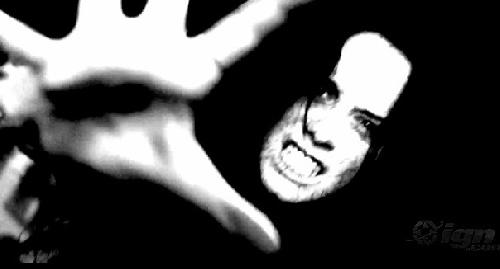 Une sorcière, un mac, un persécuté et un amour perdu... Une sorcière, un mac, un persécuté et un amour perdu...