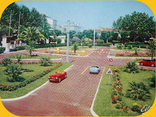 Nous vivons une époque formidable dans notre beau pays Nous vivons une époque formidable dans notre beau pays