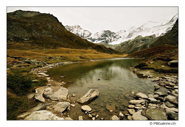 Lac d'Arpitettaz, Zinal, Valais, Suisse Lac d'Arpitettaz, Zinal, Valais, Suisse