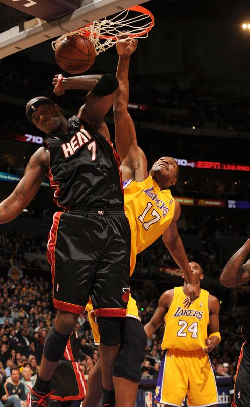 Heat 107 @ Lakers 108 (04.12.2009) Heat 107 @ Lakers 108 (04.12.2009)